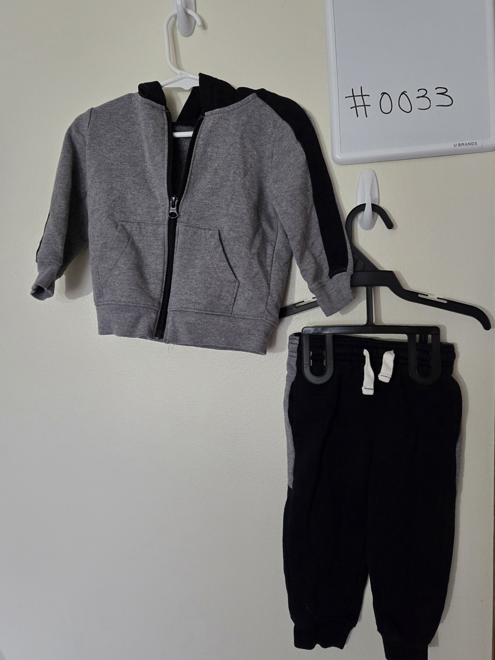 Carter's 18M Gray & Black Hooded Zip Sweatshirt and Jogger Set #0033